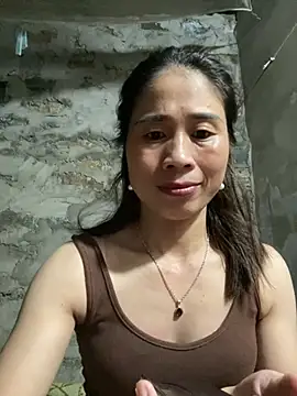 tinacum012's Live XXX Chat