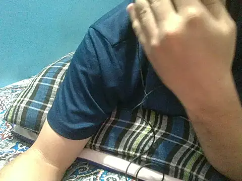 عرض كام Precumboner