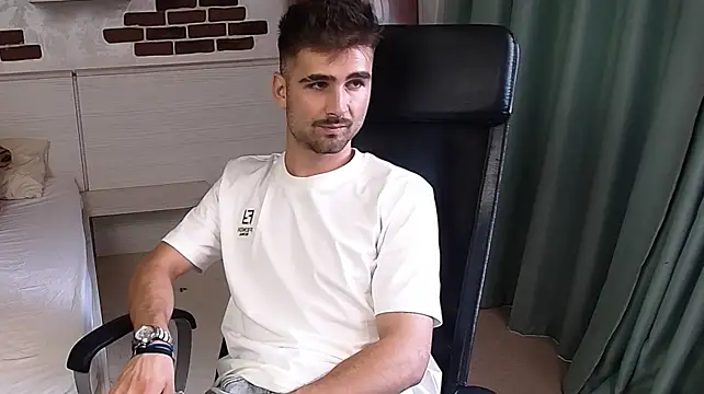 KyloEast Live XXX-Chat