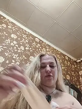 LianaJu Chat XXX in diretta