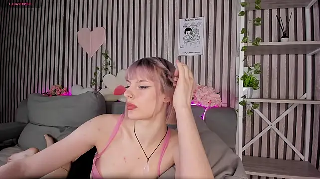 Chat +18 de Megg_bb ao vivo