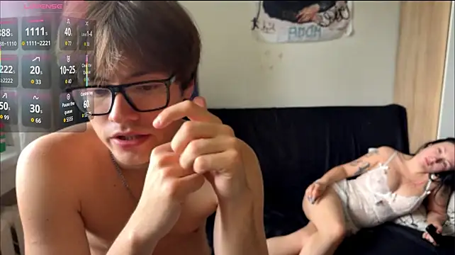 XXX chat uživo modela JadeNoiiir