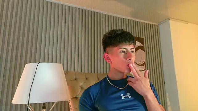 AndyJustgame_ élő XXX-chatje