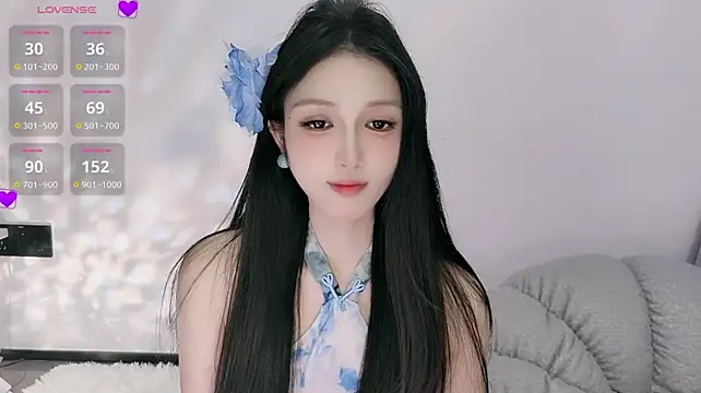 lulu-789's Live XXX Chat