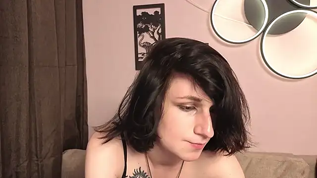 MickeQuinee Live XXX-Chat