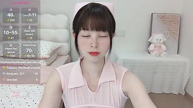 Anna-2005 live XXX chat