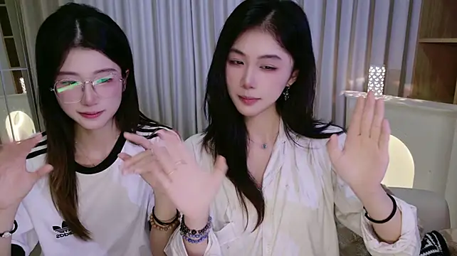 GuLuGroup Pertunjukan Webcam