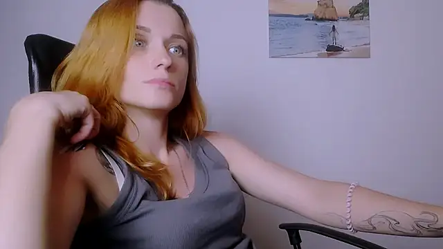 PeppyMia Chat XXX in diretta