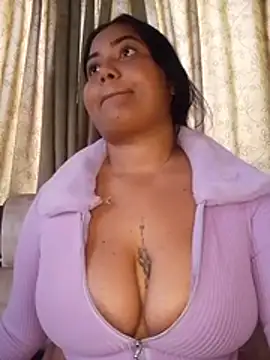 Chat XXX ao vivo de DEISY_8670