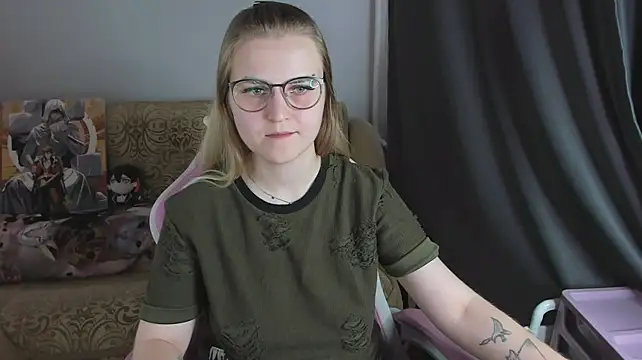 MissBrightShine's Live XXX Chat