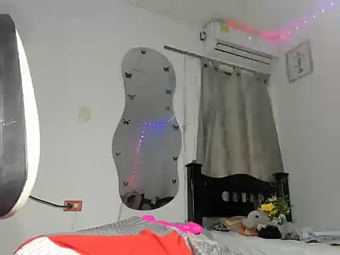 Chatroom XXX en direct de engelldior
