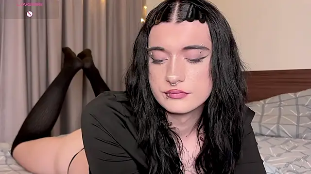 Vailyreb_ Show in webcam