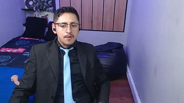 kevin_23_'s Webcam Show