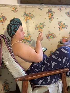 XXX chat uživo modela badfox5000