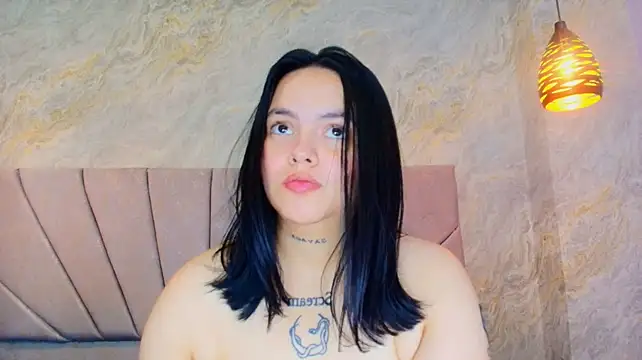 Mia_candy_0 Adlı Modelin Canlı XXX Sohbeti