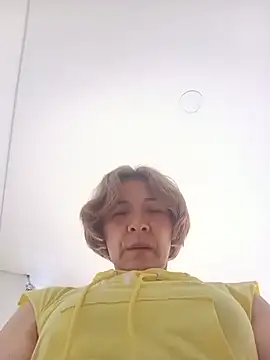 XXX chat uživo modela MiaIsabela_