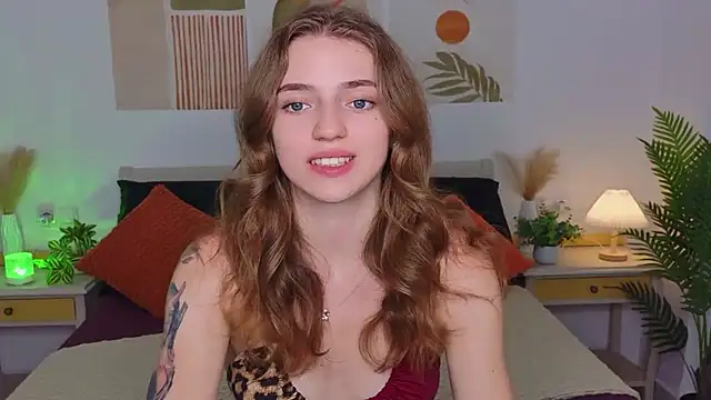TayloryStar Adlı Modelin Canlı XXX Sohbeti