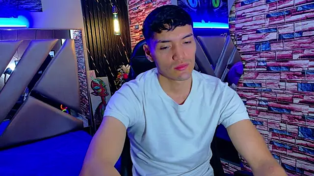 Aron_Darkx Webcam-Show