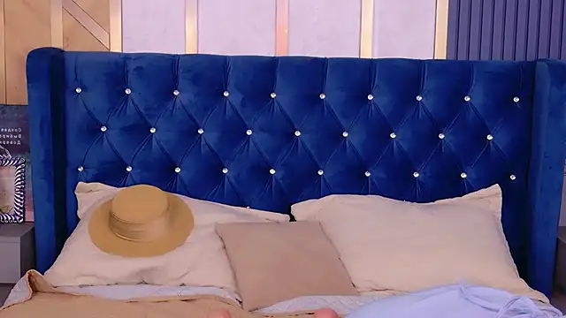 4example_Chloe Chat XXX live