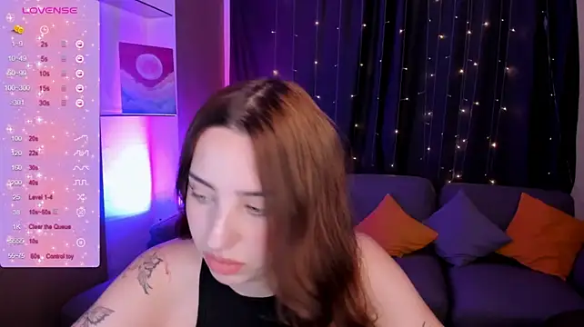 צ'אט XXX בשידור חי של CharliGrace_