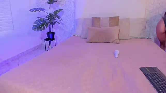 XXX chat uživo modela alanarouge