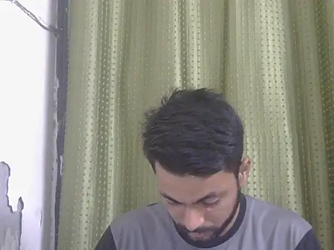 دردشة Stubborndesiboy الجنسية المباشرة