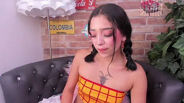 foxy_hannah Chat XXX in diretta