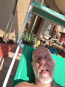 PierPesaroX Live XXX-Chat