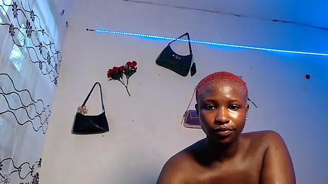 Barbianaa671's Webcam Show