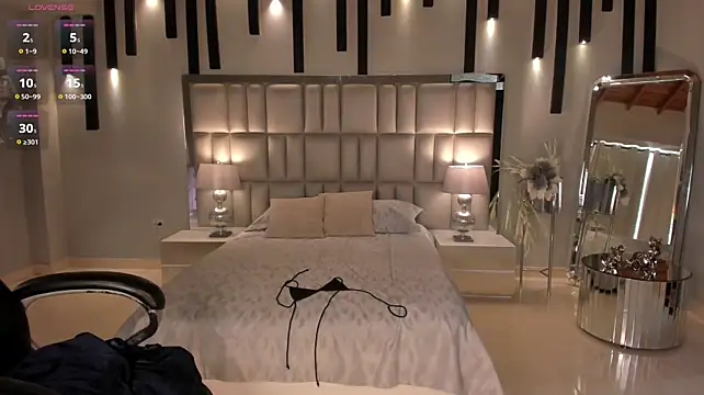 ValeriaRoldanXのライブXXXチャット