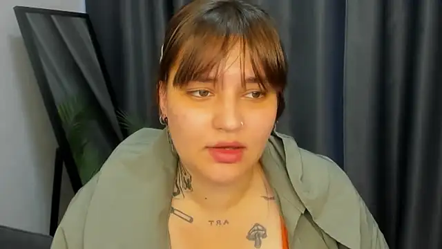 Chat XXX en directo de NikkiSummer