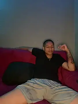 iktzx Show in webcam