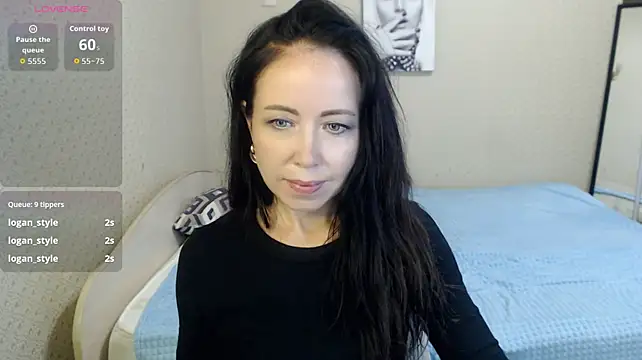 XXX chat uživo modela beautiful_moon3