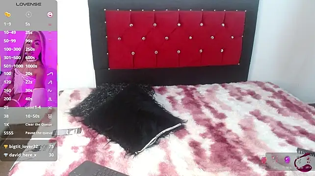 Show de Scarlethvega99 na webcam