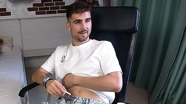 KyloEastn Webbikameraesitys