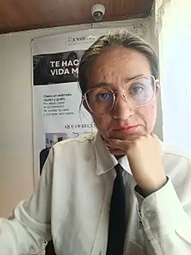 Chat +18 de Valentina--1 ao vivo