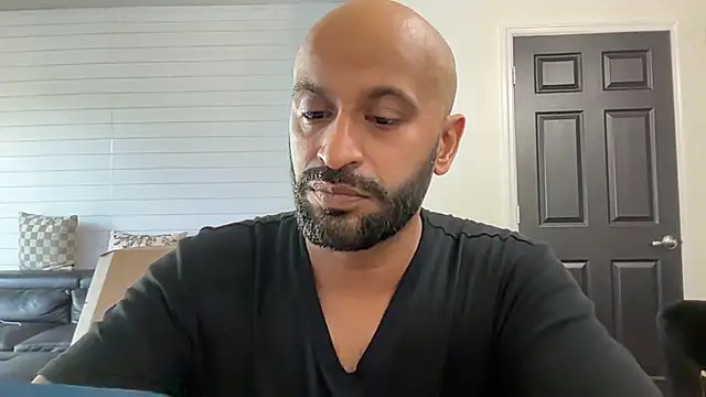 genghisadonis Webcam Show