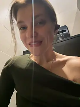 ValenciaShock's Webcam Show