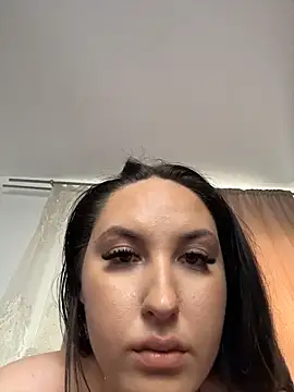Lucy_doll22 Chat XXX live
