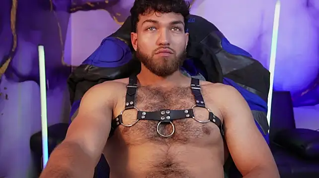Oliver_Dallas1 élő XXX-chatje