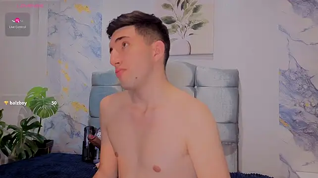 Un_Sluttyy 라이브 XXX 채팅