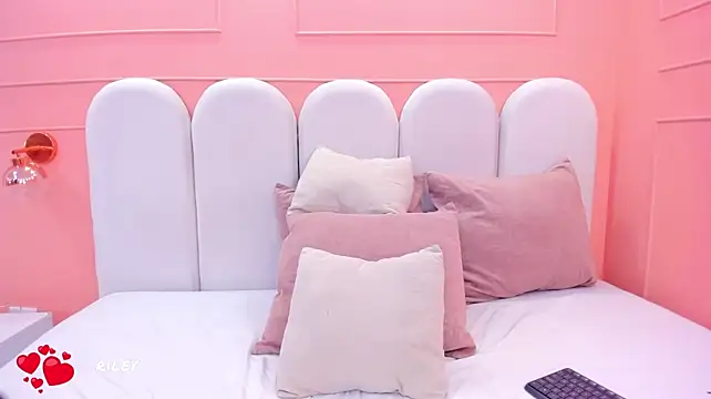 Chat XXX en directo de riley_dolly