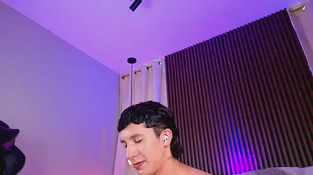 JacoboSwam 라이브 XXX 채팅