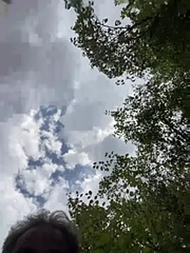 הופעת וובקאם של gilou51x
