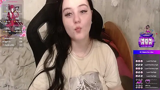your_8a8y's Live XXX Chat