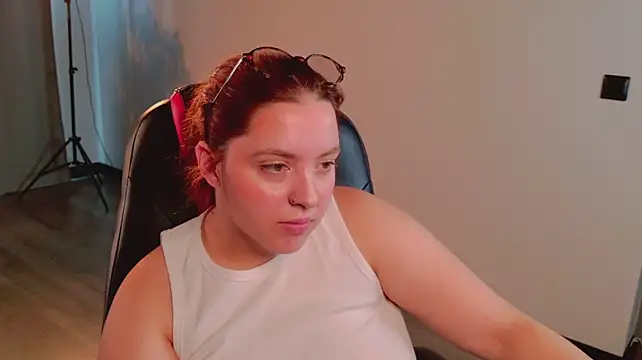 Bubbles_Luna's Webcam Show