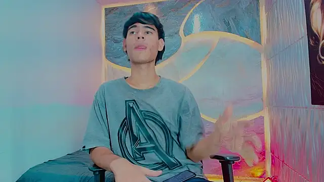 Tyler_schoby élő XXX-chatje