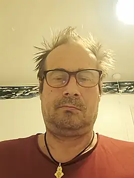 Show modela gendos777 na web-kameri