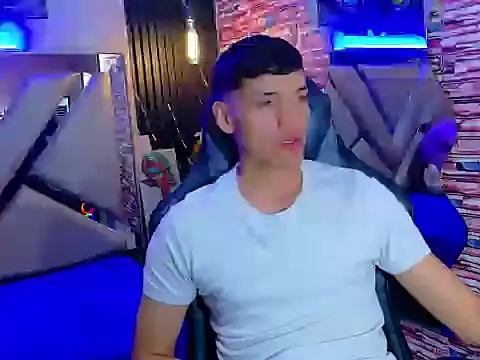 Aron_Darkx Live XXX-Chat