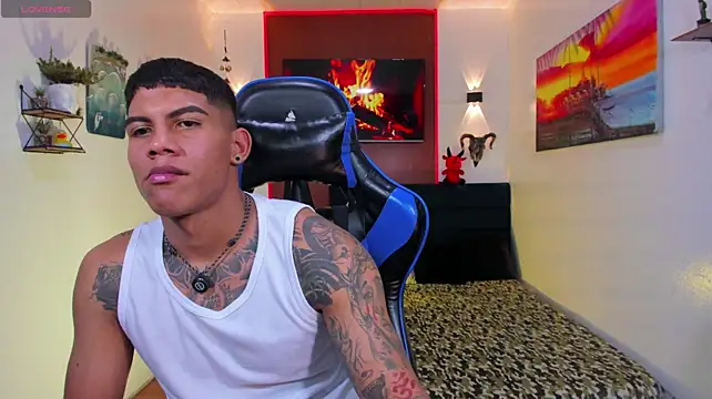 Damian_latinxxx Adlı Modelin Web Kamerası Şovu